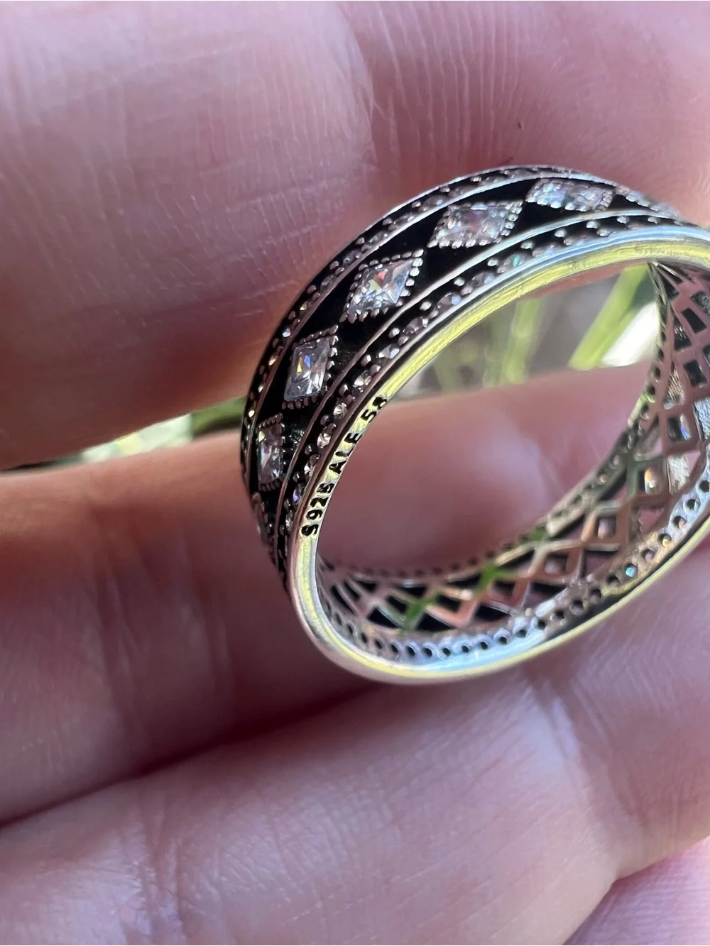 Vintage Fascination Wide Band Ring – Size 8